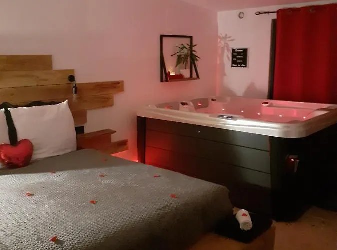 La Des Songes Bed and Breakfast 3*